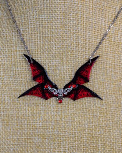 Collier ailes de minuit rouges