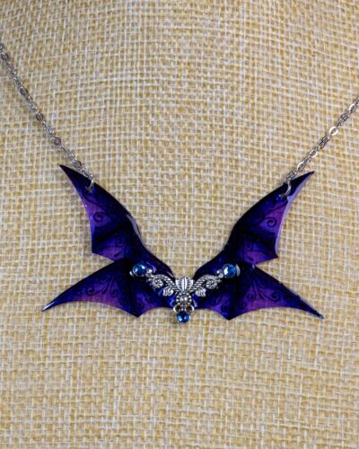 Collier ailes de minuit violettes